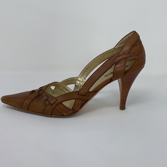 Prada pumps wooden heel in camel - Picture 2 of 8